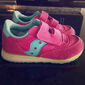 Girls Saucony shoes. Size 9.